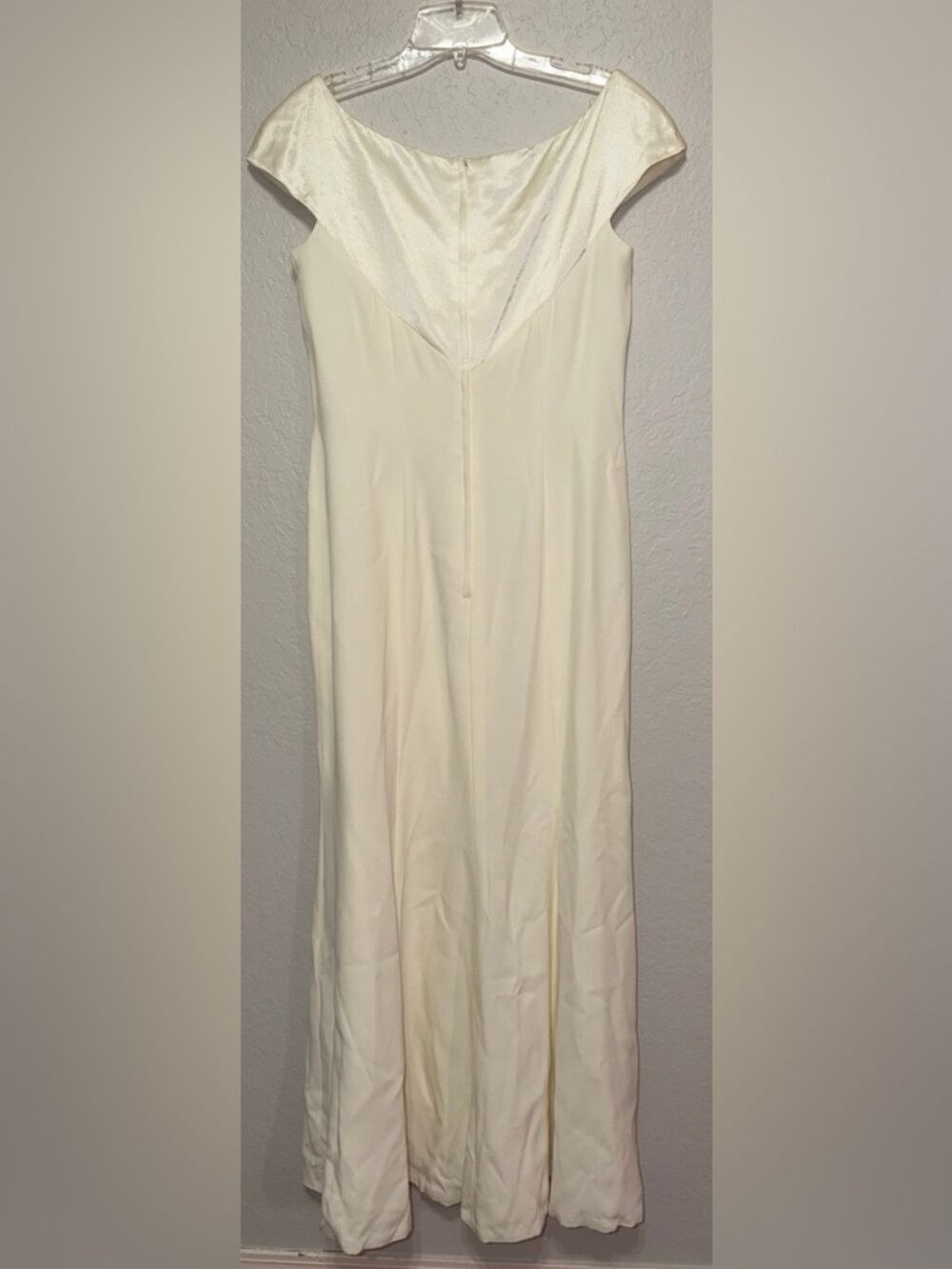 Vintage Union Made Off The Shoulder Wedding Gown with Pearl Beadwork cottagecore - Picture 4 of 11